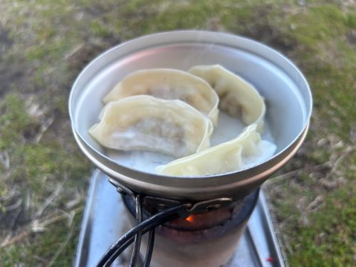 焚き火🔥がしたいんじゃ😆 うみかぜ公園 ソロキャンプ フリーサイト Genさんのキャンプブログ CAMPiii（キャンピー） -キャンプ専用SNS キャンプのすべてがここに集まる-