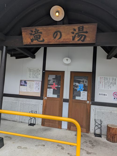 キャンピングカーと青森の旅4泊5日〜初日編 秋山浜キャンプ場 グループキャンプ フリーサイト hachi329さんのキャンプブログ CAMPiii（キャンピー） -キャンプ専用SNS キャンプのすべてがここに集まる-