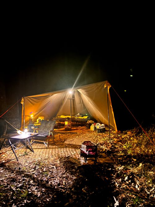 キャンプ界のスター（？）とソログルしてきた。 デルフリキャンプ エンジョイドローン上山田キャンプ場 グループキャンプ 区画サイト あやぴーさんのキャンプブログ CAMPiii（キャンピー） -キャンプ専用SNS キャンプのすべてがここに集まる-