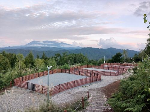  温泉を楽しみ、御岳と乗鞍を望む標高1400mの絶景キャンプで秋を食らう【Day2】参った(*_*;！ N.A.O.高山すずらん高原キャンプ場 ファミリーキャンプ オートサイト キャンピングカー vios outdoor'sさんのキャンプブログ CAMPiii（キャンピー） -キャンプ専用SNS キャンプのすべてがここに集まる-