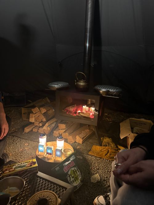 いい夫婦の日に2組でキャンプ 阿蘇レインボーバレー ファミリーキャンプ グループキャンプ 区画サイト オートサイト moreAiさんのキャンプブログ CAMPiii（キャンピー） -キャンプ専用SNS キャンプのすべてがここに集まる-