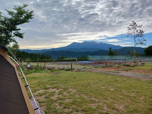  温泉を楽しみ、御岳と乗鞍を望む標高1400mの絶景キャンプで秋を食らう【Day2】参った(*_*;！ N.A.O.高山すずらん高原キャンプ場 ファミリーキャンプ オートサイト キャンピングカー vios outdoor'sさんのキャンプブログ CAMPiii（キャンピー） -キャンプ専用SNS キャンプのすべてがここに集まる-