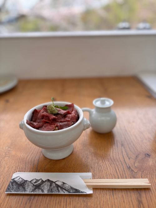 キャンプ解禁🎉＆乾杯🍻青木ヶ原樹海を歩く!? 「フラット登山」第2弾 DOTEKAGE CAMP GROUND 区画サイト Jimko☆さんのキャンプブログ CAMPiii（キャンピー） -キャンプ専用SNS キャンプのすべてがここに集まる-