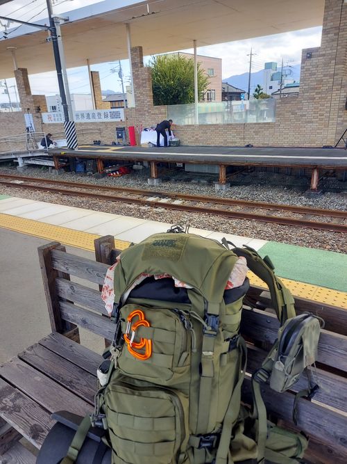 東京行って帰りは電車と徒歩でてくてく👣キャンプ⛺ さいたま桃月園キャンプ場 ソロキャンプ 区画サイト ひろ16さんのキャンプブログ CAMPiii（キャンピー） -キャンプ専用SNS キャンプのすべてがここに集まる-