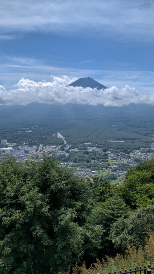 1年ぶりの本栖湖 本栖湖いこいの森キャンプ場 グループキャンプ 区画サイト オートサイト IZUIZUさんのキャンプブログ CAMPiii（キャンピー） -キャンプ専用SNS キャンプのすべてがここに集まる-