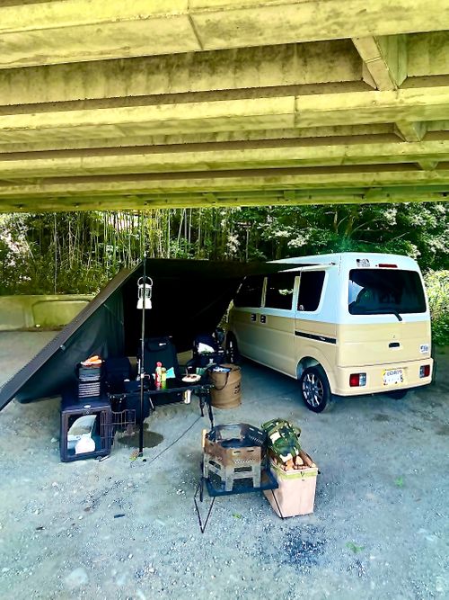 ダラダラと蒸し暑い中&hellip;梅雨のおじ🐰キャン△ in 阿武川河川敷 〜 CAMP NO.199 ソロキャンプ ファミリーキャンプ フリーサイト おじキャン△さんのキャンプブログ CAMPiii（キャンピー） -キャンプ専用SNS キャンプのすべてがここに集まる-