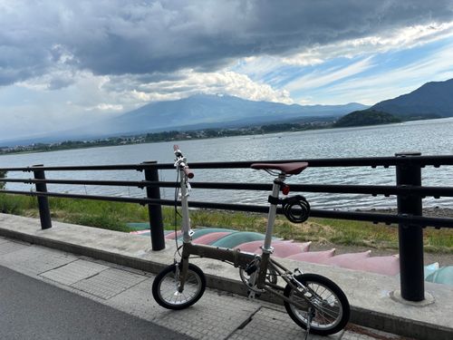 河口湖越しに富士山を臨む、はずが? 夢見る河口湖 コテージ戸沢センター ソロキャンプ 区画サイト オートサイト marpyさんのキャンプブログ CAMPiii(キャンピー) -キャンプ専用SNS キャンプのすべてがここに集まる-