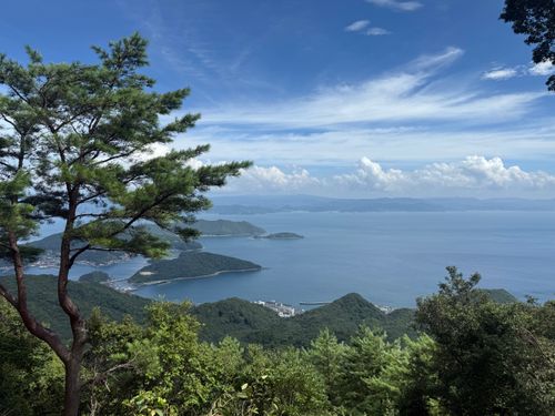 山頂のキャンプ場 龍ヶ岳山頂キャンプ場 ソロキャンプ フリーサイト hirata seijiさんのキャンプブログ CAMPiii（キャンピー） -キャンプ専用SNS キャンプのすべてがここに集まる-
