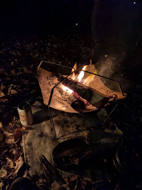 訳あって夜到着 PICA富士西湖 ソロキャンプ グループキャンプ フリーサイト アニさんのキャンプブログ CAMPiii（キャンピー） -キャンプ専用SNS キャンプのすべてがここに集まる-