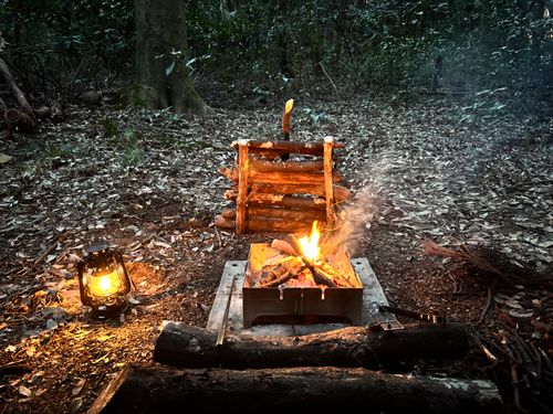 初めてのウィンドスクリーン。初めてのファイヤーセーフ 鹿嶋市 ソロキャンプ 区画サイト ASAPさんのキャンプブログ CAMPiii（キャンピー） -キャンプ専用SNS キャンプのすべてがここに集まる-