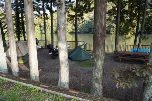 近場開拓ソロキャンツー 秋山川キャンプ場 ソロキャンプ 区画サイト 週末スナフキンさんのキャンプブログ CAMPiii（キャンピー） -キャンプ専用SNS キャンプのすべてがここに集まる-