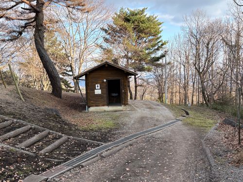 第89話　兵庫県で一泊はやめてそのまま岡山に向かうの巻 弥高山公園キャンプ場 ソロキャンプ フリーサイト ちろ犬さんのキャンプブログ CAMPiii（キャンピー） -キャンプ専用SNS キャンプのすべてがここに集まる-