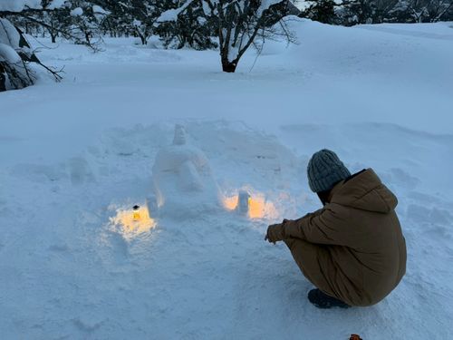 大人だけど雪遊び全振りキャンプ⛄️❄️🗿 白川郷ひらせ温泉キャンプサイト グループキャンプ フリーサイト ぐうたら夫婦さんのキャンプブログ CAMPiii（キャンピー） -キャンプ専用SNS キャンプのすべてがここに集まる-