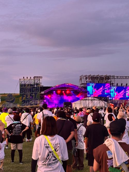 CAMP DE WILD BUNCH FEST.25 山口きらら博記念公園 グループキャンプ フリーサイト あやぴーさんのキャンプブログ CAMPiii(キャンピー) -キャンプ専用SNS キャンプのすべてがここに集まる-