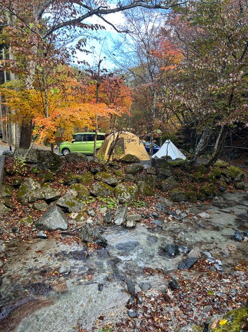 紅葉🍁キャンプ 山伏オートキャンプ場 ソロキャンプ グループキャンプ 区画サイト Genさんのキャンプブログ CAMPiii（キャンピー） -キャンプ専用SNS キャンプのすべてがここに集まる-