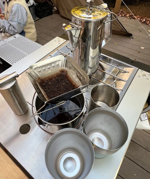 秋晴れキャンプ🏕️🍂 パークフィールド スノーピーク豊田鞍ヶ池 ファミリーキャンプ グループキャンプ 区画サイト 庭キャン+さんのキャンプブログ CAMPiii（キャンピー） -キャンプ専用SNS キャンプのすべてがここに集まる-