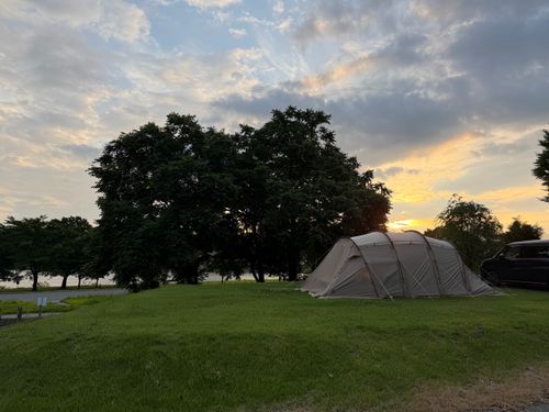 キャンピン交代 2026 〜登城篇〜　第２夜 秋山浜キャンプ場 ソロキャンプ キャンピングカー まっつんさんのキャンプブログ CAMPiii（キャンピー） -キャンプ専用SNS キャンプのすべてがここに集まる-