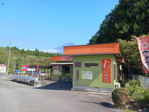 富士山まる出しの秋キャンプ 朝霧Camp Base そらいろキャンプ場（フリーサイト・区画サイト・電源区画サイト） ファミリーキャンプ 区画サイト キャンピングカー vios outdoor'sさんのキャンプブログ CAMPiii（キャンピー） -キャンプ専用SNS キャンプのすべてがここに集まる-