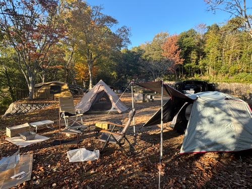 ホッ！とステイまんのう 国営讃岐まんのう公園 グループキャンプ 区画サイト レッドロビンさんのキャンプブログ CAMPiii（キャンピー） -キャンプ専用SNS キャンプのすべてがここに集まる-