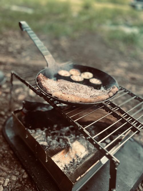 鮎釣りに行って、鮎キャンプのはずが釣り道具忘れてお肉🍖に… 中津川 ソロキャンプ 441campさんのキャンプブログ CAMPiii(キャンピー) -キャンプ専用SNS キャンプのすべてがここに集まる-