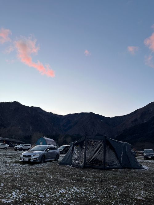 これがやりたかったよ！富士山とTPU🤩✨✨✨まさかの雪にびっくり5回目のふもとっぱら🗻 ふもとっぱらキャンプ場 ファミリーキャンプ フリーサイト Izumiさんのキャンプブログ CAMPiii（キャンピー） -キャンプ専用SNS キャンプのすべてがここに集まる-
