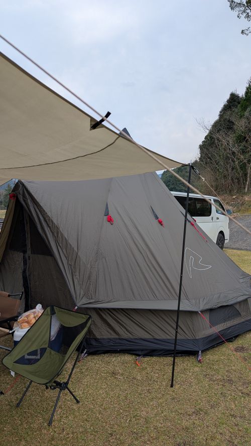 春の熊本でお花見ファミグル🌸🏕️🌸 ゆのまえグリーンパレス ファミリーキャンプ グループキャンプ 区画サイト オートサイト ヒゲキャンさんのキャンプブログ CAMPiii（キャンピー） -キャンプ専用SNS キャンプのすべてがここに集まる-