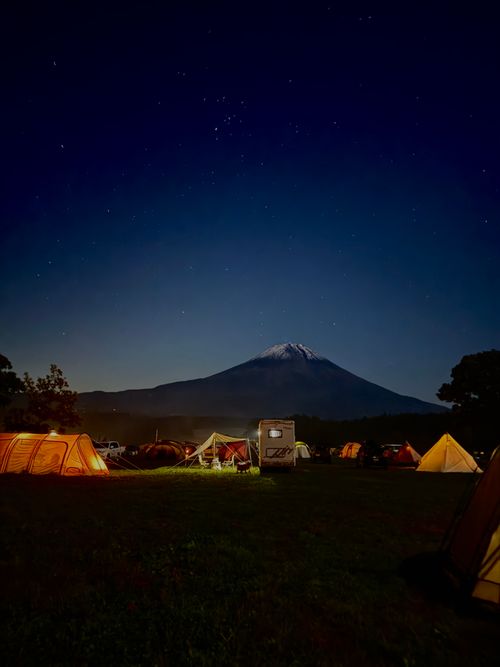 最高の天気だったふもとっぱらキャンプ ふもとっぱらキャンプ場 グループキャンプ フリーサイト OYAKATAさんのキャンプブログ CAMPiii（キャンピー） -キャンプ専用SNS キャンプのすべてがここに集まる-