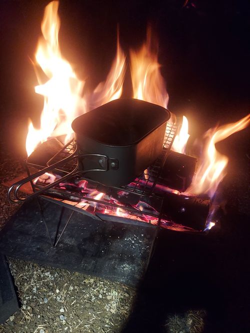 東京行って帰りは電車と徒歩でてくてく👣キャンプ⛺ さいたま桃月園キャンプ場 ソロキャンプ 区画サイト ひろ16さんのキャンプブログ CAMPiii（キャンピー） -キャンプ専用SNS キャンプのすべてがここに集まる-