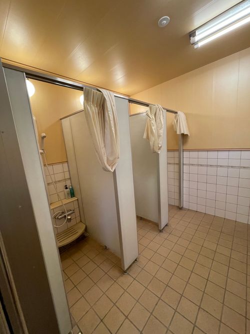 友人とのデュオ！徒歩では坂道がかなりキツイ。表丹沢野外活動センターキャンプ場へ！ 秦野市 表丹沢野外活動センター ソロキャンプ グループキャンプ フリーサイト ma9さんのキャンプブログ CAMPiii（キャンピー） -キャンプ専用SNS キャンプのすべてがここに集まる-