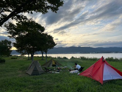 遠征キャンプ Part2     琵琶湖支那2 連泊 湖岸緑地 志那2 ソロキャンプ グループキャンプ フリーサイト Genさんのキャンプブログ CAMPiii（キャンピー） -キャンプ専用SNS キャンプのすべてがここに集まる-