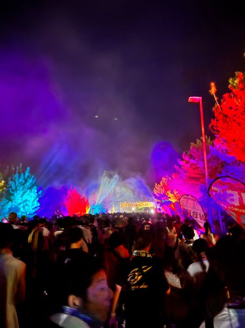 CAMP DE WILD BUNCH FEST.25 山口きらら博記念公園 グループキャンプ フリーサイト あやぴーさんのキャンプブログ CAMPiii(キャンピー) -キャンプ専用SNS キャンプのすべてがここに集まる-