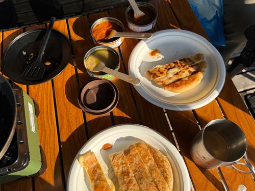 伊豆グルキャン 宇佐美城山公園キャンプ グループキャンプ 区画サイト かとかとさんのキャンプブログ CAMPiii（キャンピー） -キャンプ専用SNS キャンプのすべてがここに集まる-