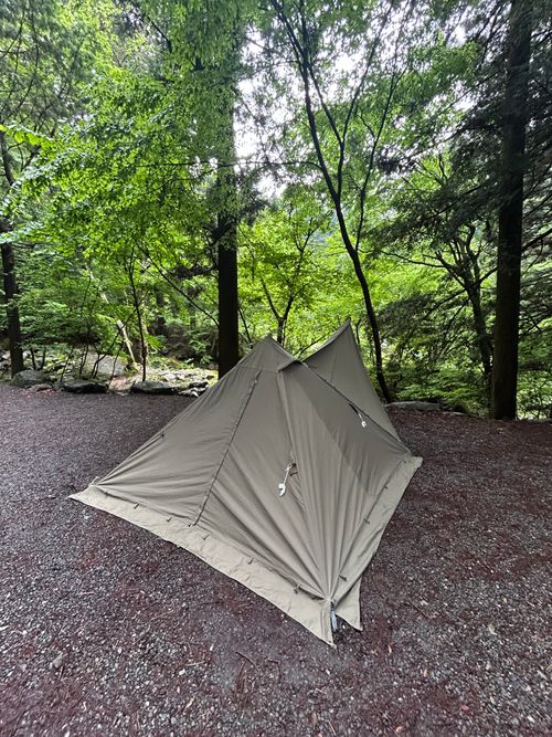 新緑キャンプ🏕 椿荘オートキャンプ場 ソロキャンプ 区画サイト Genさんのキャンプブログ CAMPiii（キャンピー） -キャンプ専用SNS キャンプのすべてがここに集まる-