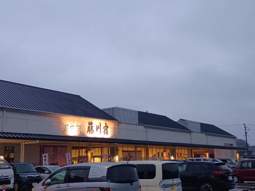 仕事終わりに車中泊   in岡崎 藤川宿駐車場 ファミリーキャンプ 区画サイト ウエィダーさんのキャンプブログ CAMPiii（キャンピー） -キャンプ専用SNS キャンプのすべてがここに集まる-