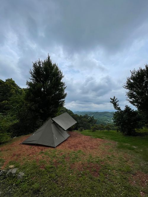 見晴らしが良いMahora稲穂山でのソロキャンプ！ リトリートフィールドMahora 稲穂山 P4 ソロキャンプ 区画サイト ma9さんのキャンプブログ CAMPiii（キャンピー） -キャンプ専用SNS キャンプのすべてがここに集まる-
