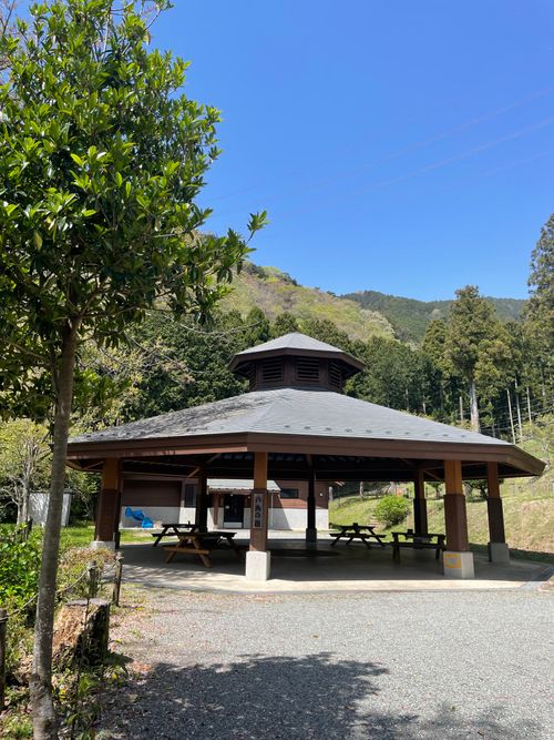 友人とのデュオ！徒歩では坂道がかなりキツイ。表丹沢野外活動センターキャンプ場へ！ 秦野市 表丹沢野外活動センター ソロキャンプ グループキャンプ フリーサイト ma9さんのキャンプブログ CAMPiii（キャンピー） -キャンプ専用SNS キャンプのすべてがここに集まる-