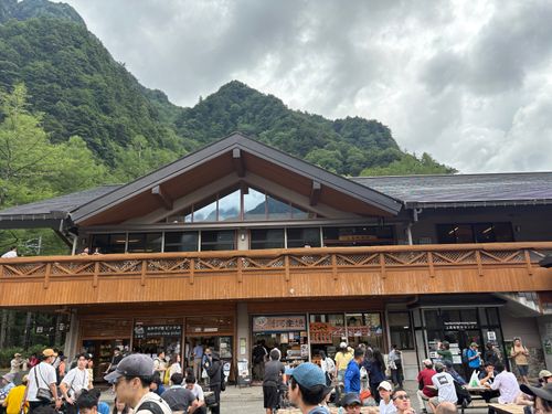 夏の思い出を書き終えないうちに秋になってきたので💦ギリギリ覚えてるうちにいそげいそげ💨💨おすすめされるには訳がある✧上高地に行ってきました～ 上高地森のリゾート小梨 グループキャンプ フリーサイト ぷりんさんのキャンプブログ CAMPiii（キャンピー） -キャンプ専用SNS キャンプのすべてがここに集まる-