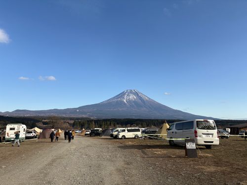 GO OUT CAMP 冬2025 🎄にソロ参加して、ど雨でぐちゃぐちゃになったけど、結果的に楽しかったキャンプ🏕️ ふもとっぱらキャンプ場 ソロキャンプ フリーサイト オートサイト waccy0441さんのキャンプブログ CAMPiii（キャンピー） -キャンプ専用SNS キャンプのすべてがここに集まる-