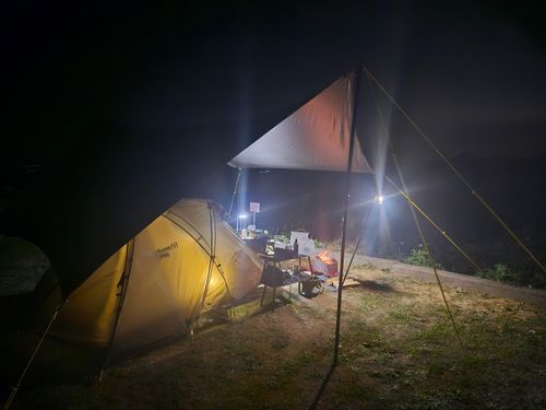 雲海キャンプ➃は雨☔ 花の駅せら オートキャンプ場 ソロキャンプ 区画サイト オートサイト 三代目とっしぃさんのキャンプブログ CAMPiii（キャンピー） -キャンプ専用SNS キャンプのすべてがここに集まる-