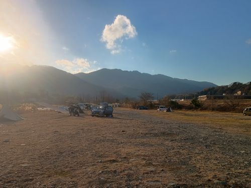 2025年   またしても 雨の軍幕祭り 角田大橋河川敷 ソロキャンプ フリーサイト ウエィダーさんのキャンプブログ CAMPiii（キャンピー） -キャンプ専用SNS キャンプのすべてがここに集まる-