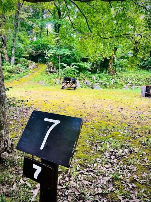 夏の夜を飾る大輪の華を愛でる&hellip;おじソロキャン△ in 秋吉台家族旅行村 〜 CAMP NO.211 秋吉台家族旅行村 ソロキャンプ 区画サイト おじキャン△さんのキャンプブログ CAMPiii（キャンピー） -キャンプ専用SNS キャンプのすべてがここに集まる-