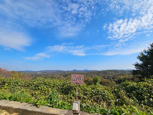 雲海キャンプ➃は雨☔ 花の駅せら オートキャンプ場 ソロキャンプ 区画サイト オートサイト 三代目とっしぃさんのキャンプブログ CAMPiii（キャンピー） -キャンプ専用SNS キャンプのすべてがここに集まる-