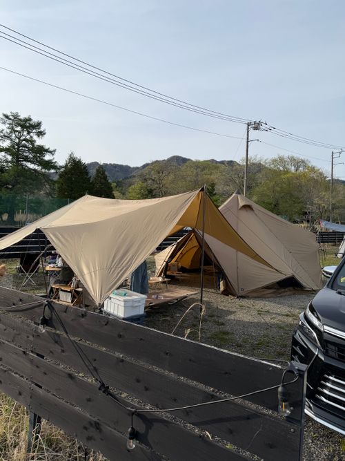 富士山キャンプとタープ崩壊 山梨県 ファミリーキャンプ 区画サイト パパゴニアさんのキャンプブログ CAMPiii（キャンピー） -キャンプ専用SNS キャンプのすべてがここに集まる-