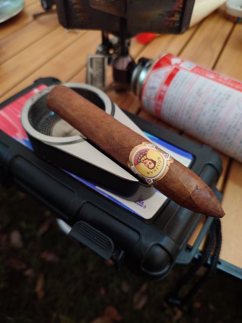 お初のめちゃ燃えファイヤー 鉄山キャンプ場 グループキャンプ フリーサイト まなちんさんのキャンプブログ CAMPiii（キャンピー） -キャンプ専用SNS キャンプのすべてがここに集まる-