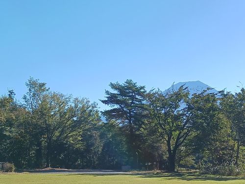 富士山まる出しの秋キャンプ 朝霧Camp Base そらいろキャンプ場（フリーサイト・区画サイト・電源区画サイト） ファミリーキャンプ 区画サイト キャンピングカー vios outdoor'sさんのキャンプブログ CAMPiii（キャンピー） -キャンプ専用SNS キャンプのすべてがここに集まる-