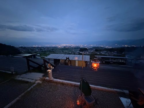 南アルプスの眺望！おそとのテラス🏕 おそとのてらす 南アルプス ソロキャンプ 区画サイト オートサイト ぺちゃさんのキャンプブログ CAMPiii（キャンピー） -キャンプ専用SNS キャンプのすべてがここに集まる-
