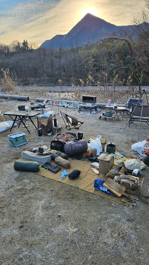 コスモキュランダ ともえ川Park ソロキャンプ グループキャンプ 区画サイト オートサイト IZUIZUさんのキャンプブログ CAMPiii（キャンピー） -キャンプ専用SNS キャンプのすべてがここに集まる-