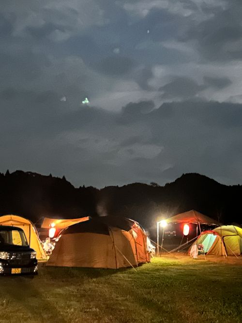 修行Camp REWILD MUSIC FES CAMP(リワイルドミュージックフェスキャンプ) ｜千葉・勝浦で音楽キャンプ＆グランピング グループキャンプ ファミリーキャンプ 区画サイト つばぱさんのキャンプブログ CAMPiii（キャンピー） -キャンプ専用SNS キャンプのすべてがここに集まる-