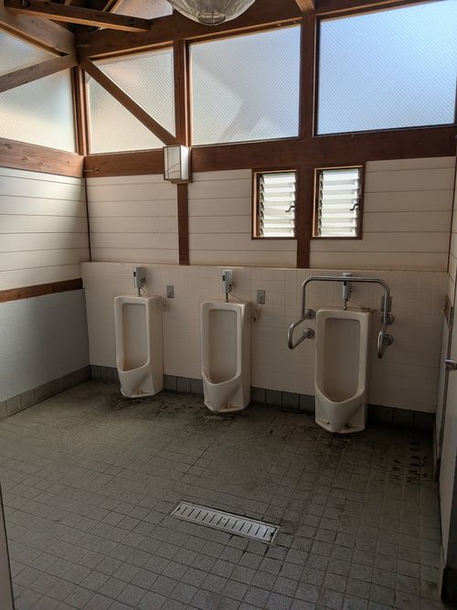 山散歩キャンプ ともえ川Park グループキャンプ 区画サイト オートサイト IZUIZUさんのキャンプブログ CAMPiii（キャンピー） -キャンプ専用SNS キャンプのすべてがここに集まる-