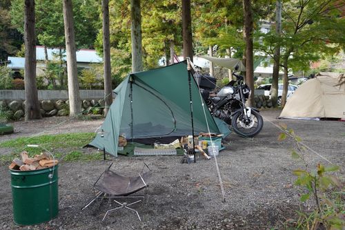 近場開拓ソロキャンツー 秋山川キャンプ場 ソロキャンプ 区画サイト 週末スナフキンさんのキャンプブログ CAMPiii（キャンピー） -キャンプ専用SNS キャンプのすべてがここに集まる-